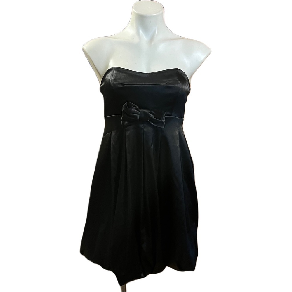 Windsor Black Satin Strapless Dress with Bow Accent Bubble Hem M